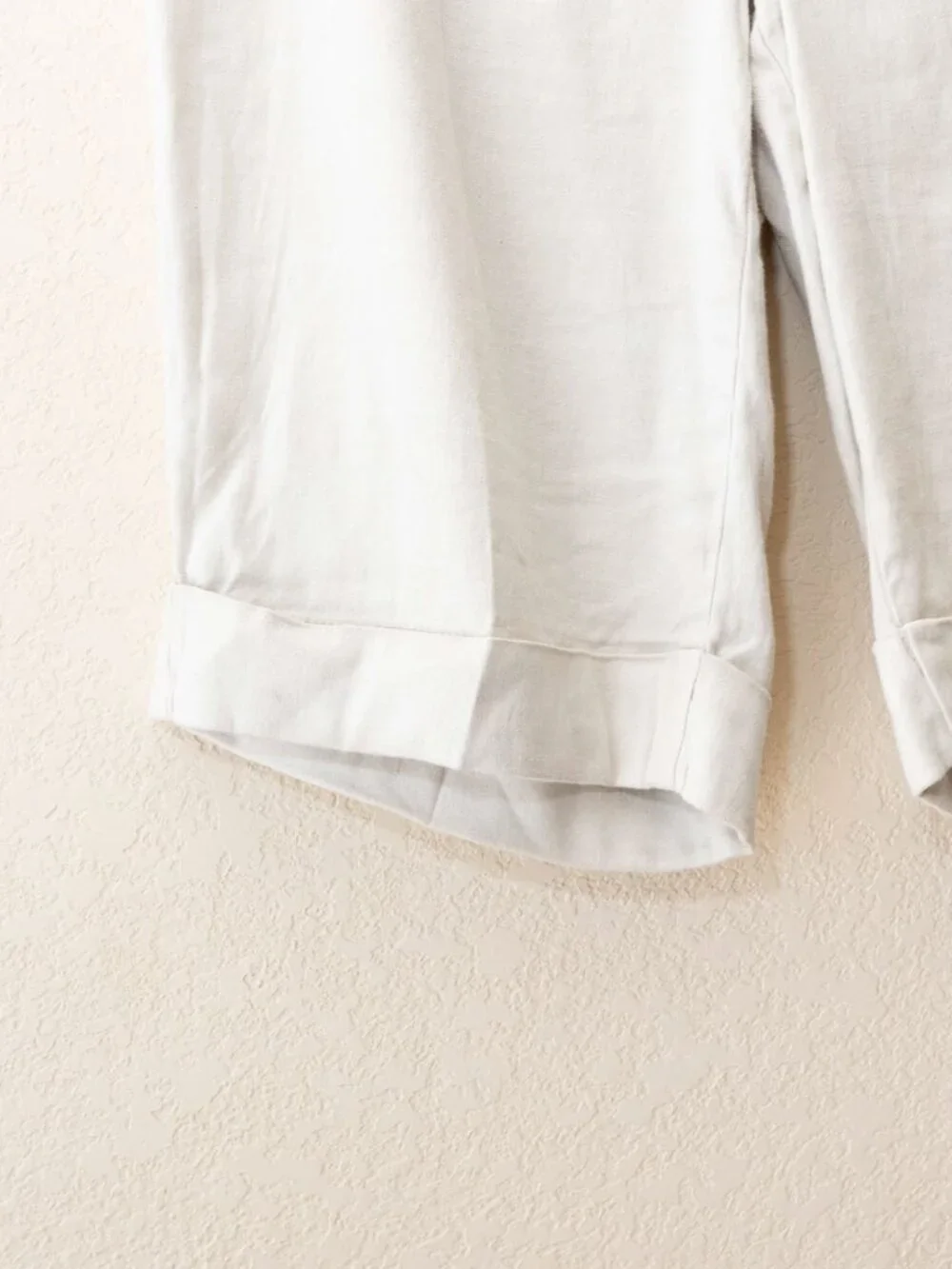 NYDJ Bermuda Shorts Womens 6 Beige Linen Blend Cuffed Lift Tuck Stretch